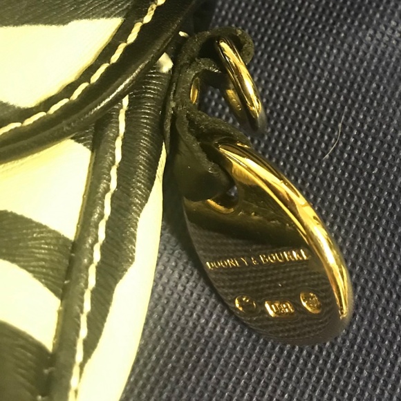 💗 Dooney & Bourke Distressed Animal Print Leather Hobo Bag w/ Coin Purse - Picture 9 of 11